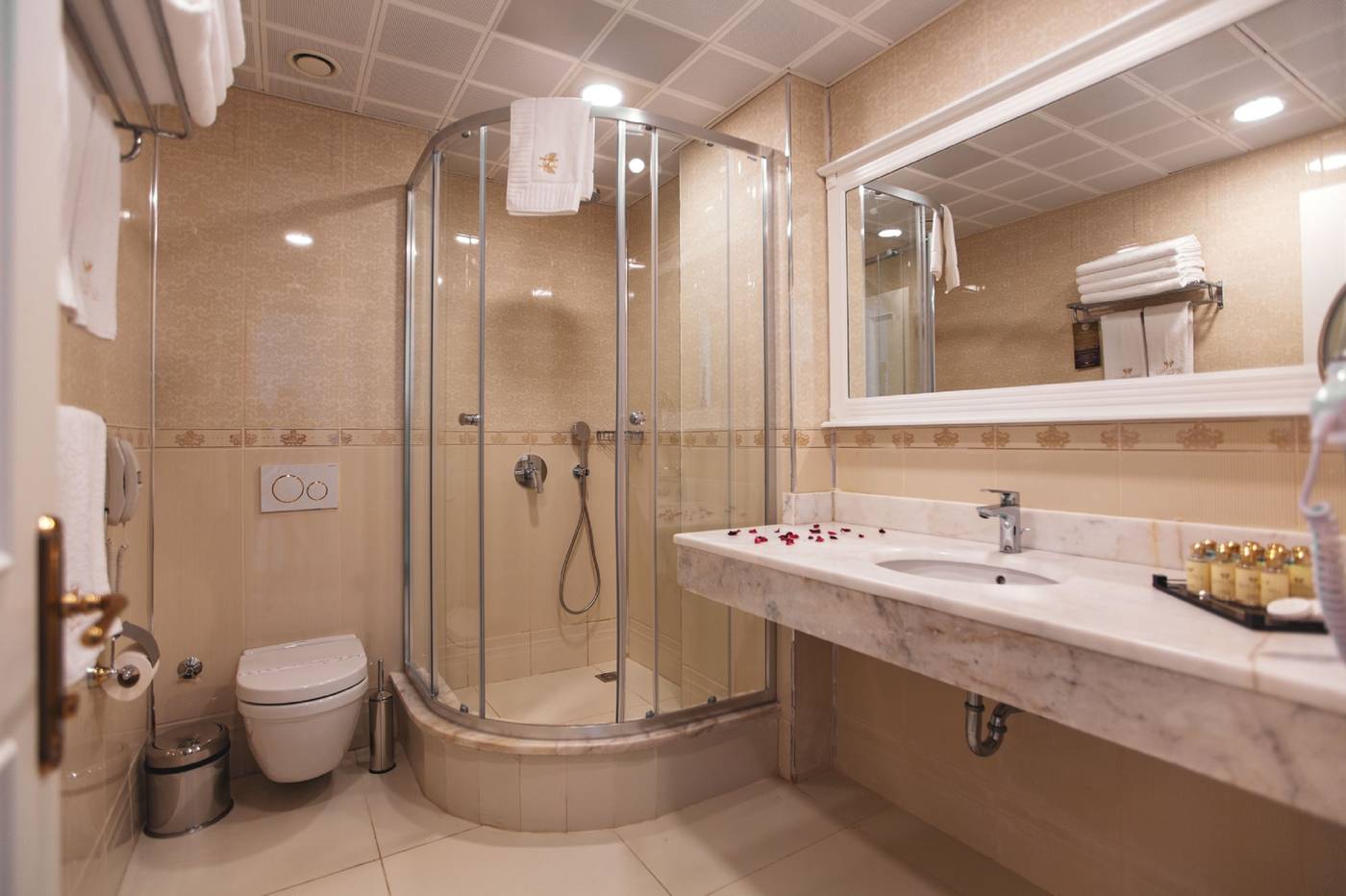 Seven-Hills-Palace---Spa-Room-61