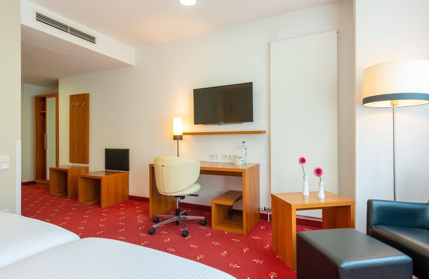 Leonardo-Hotel-Berlin-Ku-damm-Room-7