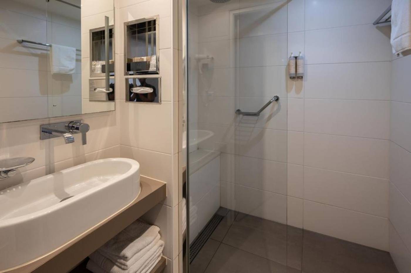 Hotel-Le-Catalogne-Room-35