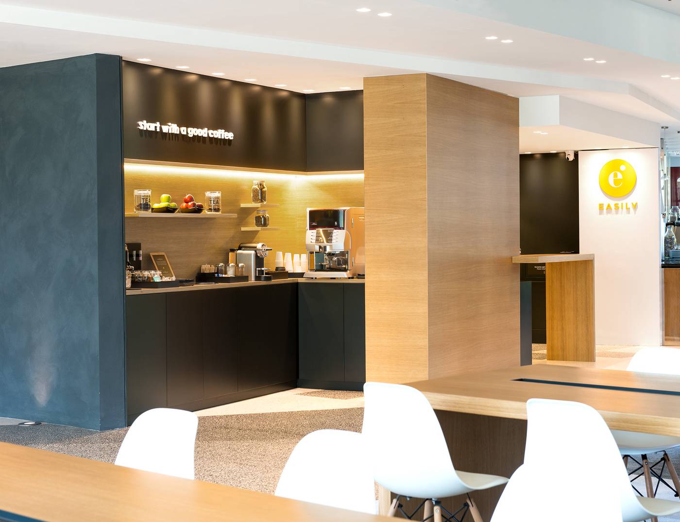 Hi Hotel Bari-Italy-BARI-Lobby-5