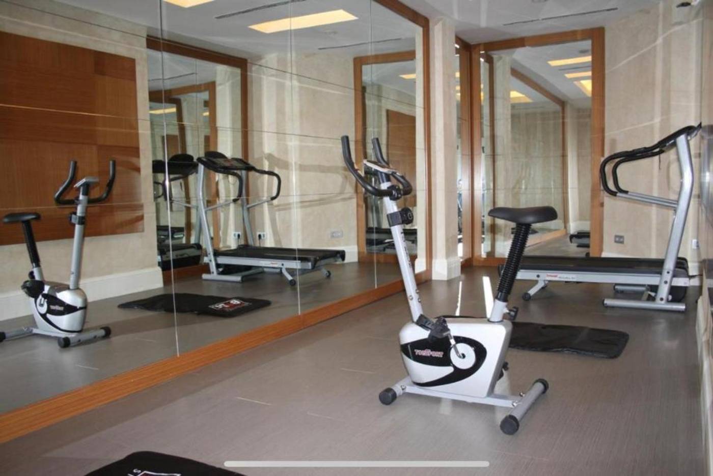 City-Hotel-Plovdiv-Sports-and-Entertainment-40