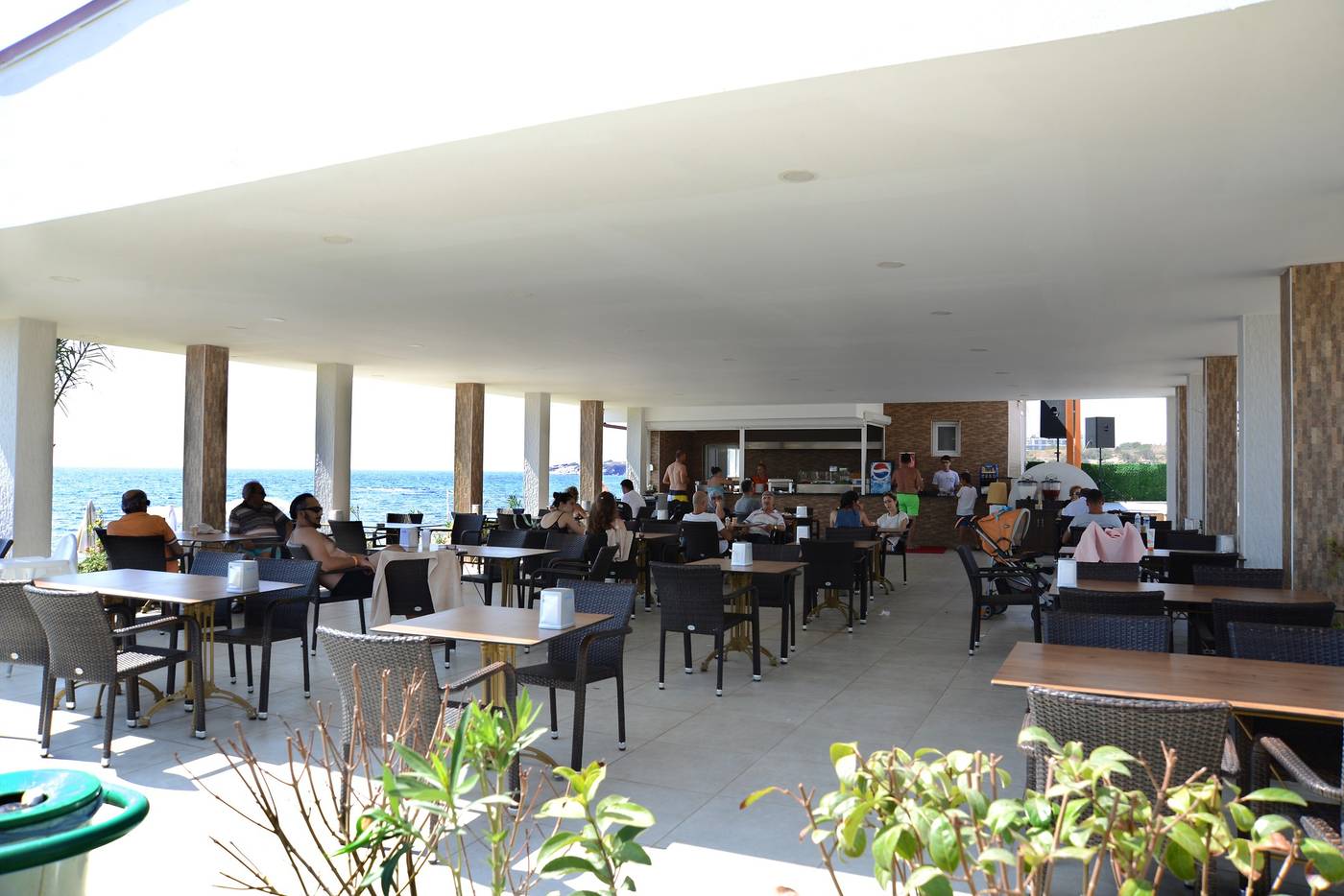 Notion-Kesre-Beach-Hotel-Spa-Ozdere-Restaurant-21