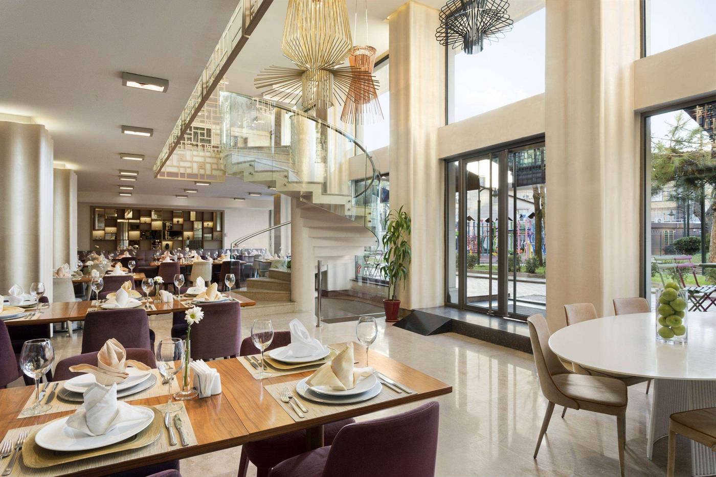 Ramada-Istanbul-Grand-Bazaar-Restaurant-7