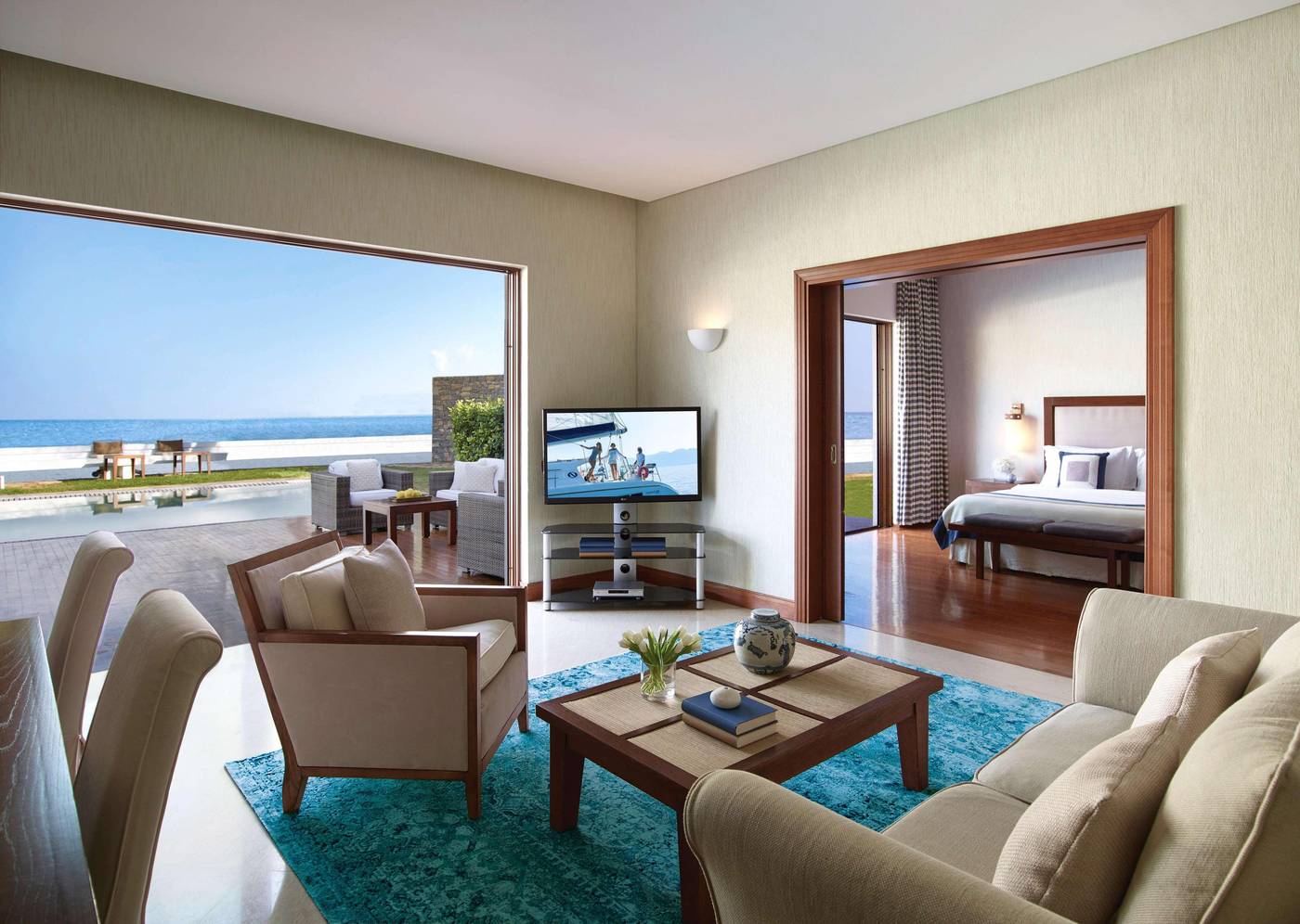 Grand-Resort-Lagonissi-Room-10