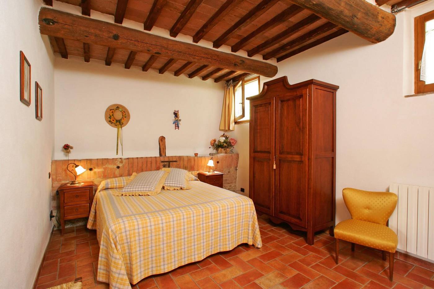 Podere-Il-Pero-Room-2