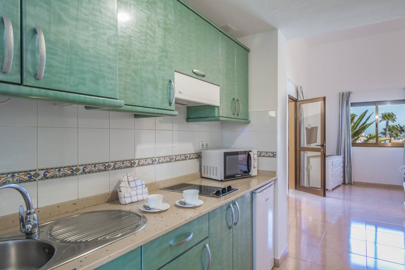 Oasis-Papagayo-Sport---Family-Room-36