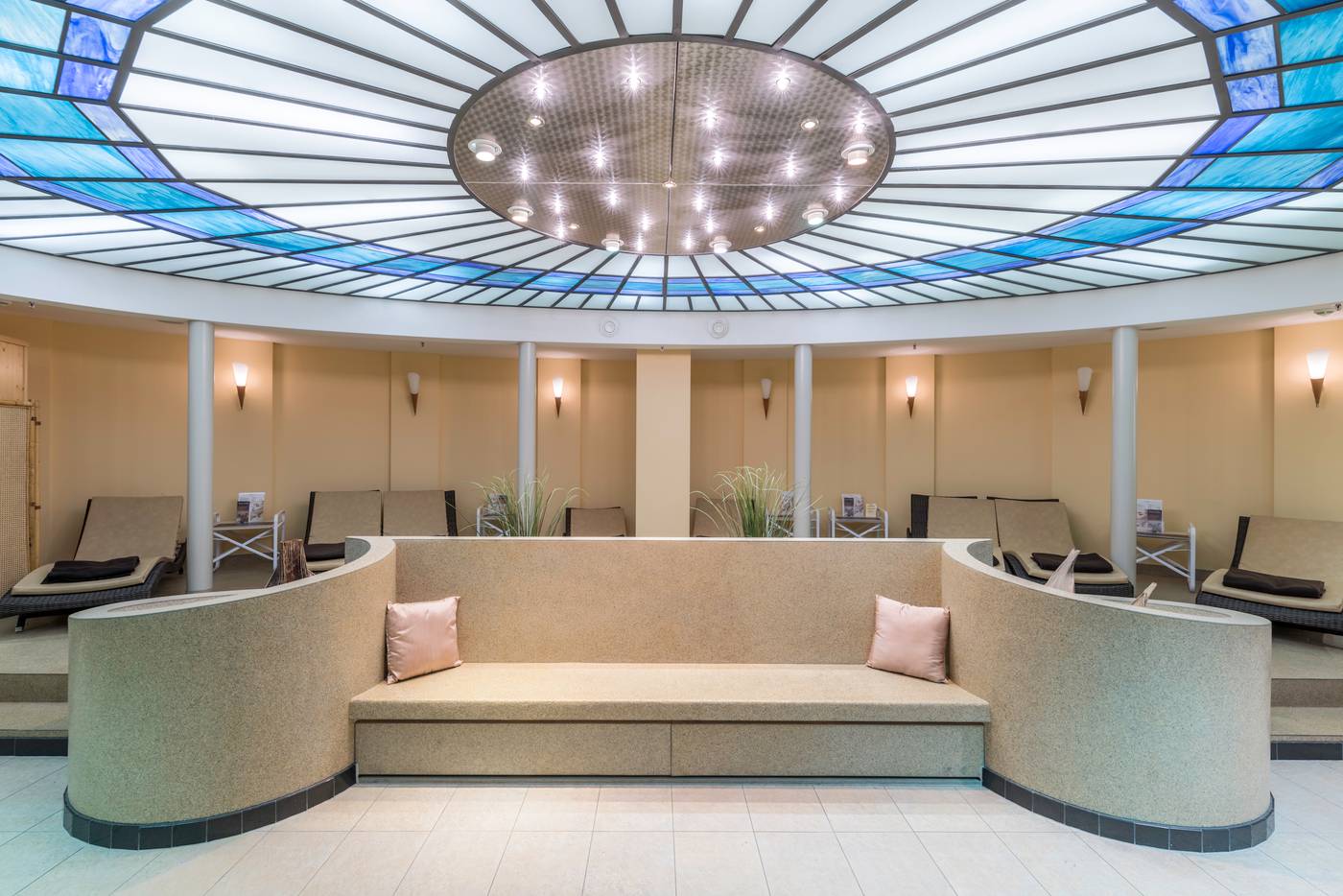 Park-Inn-by-Radisson-Berlin-Alexanderplatz-General-view-22