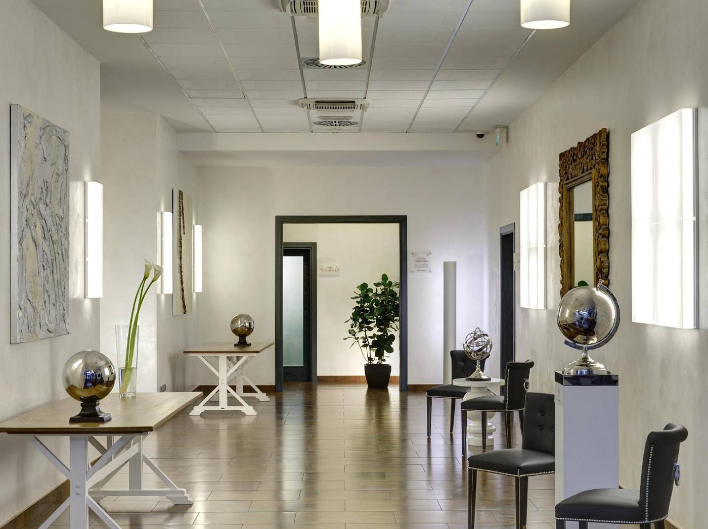 Grand-hotel-Mediterraneo-General-view-13