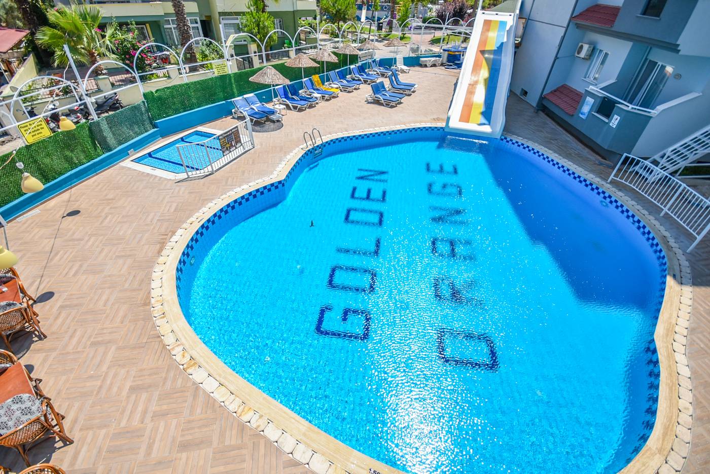 Golden-Orange-Apart-Hotel-Pool-1