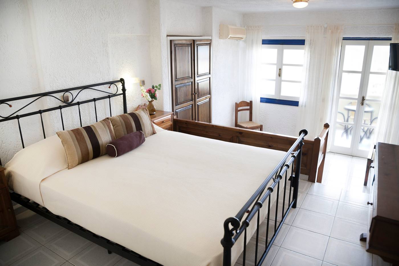 Elpida-Village-Room-19