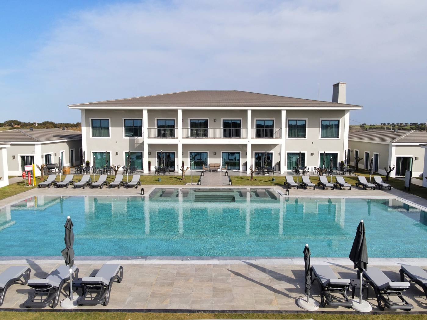 Vila-Gale-Collection-Monte-Do-Vilar-Pool-2