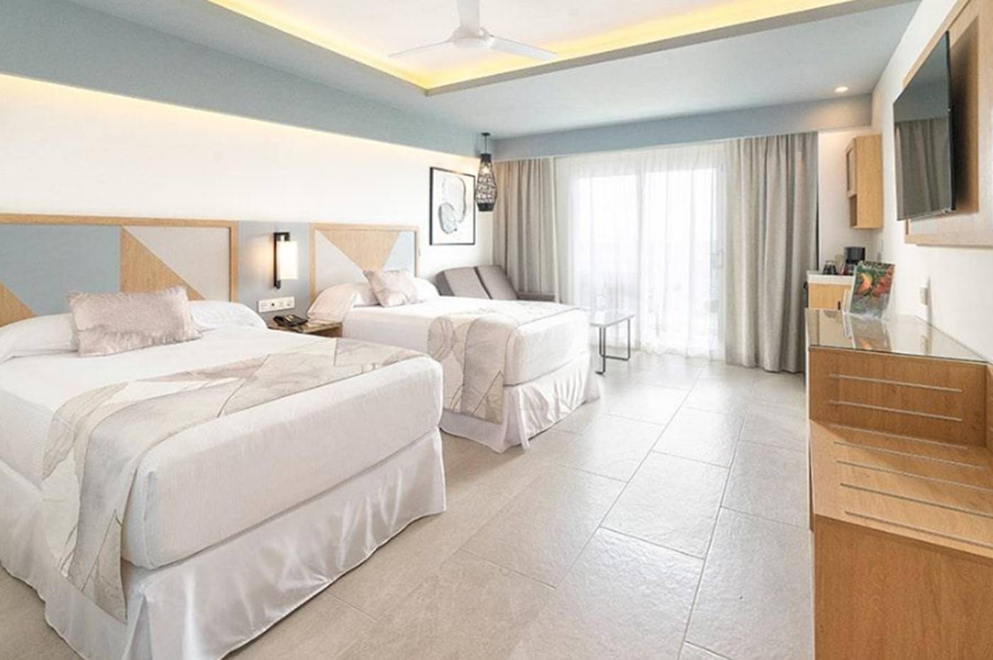 Riu-Caribe-All-Inclusive-Room-28