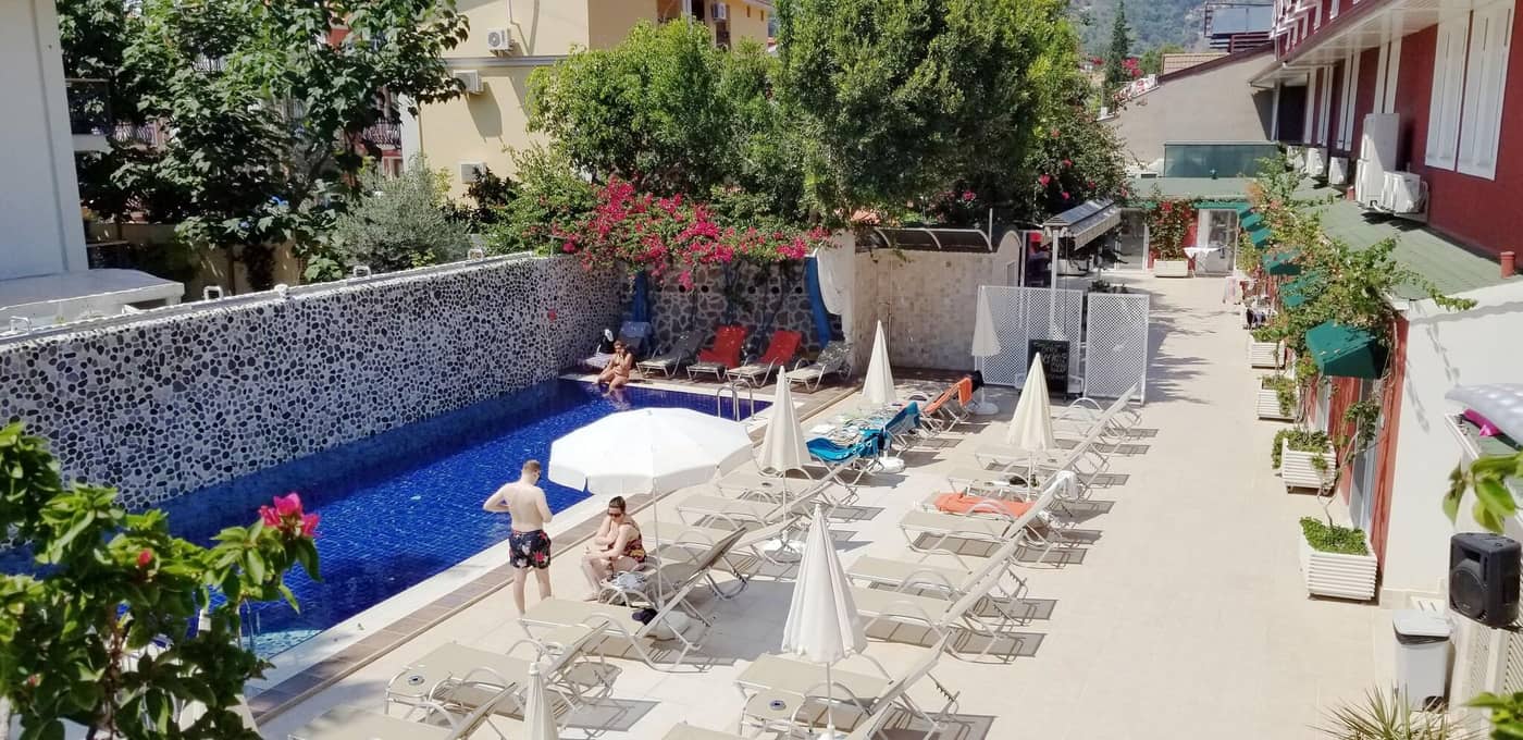 Tonoz-Beach-Hotel-Terrace-2