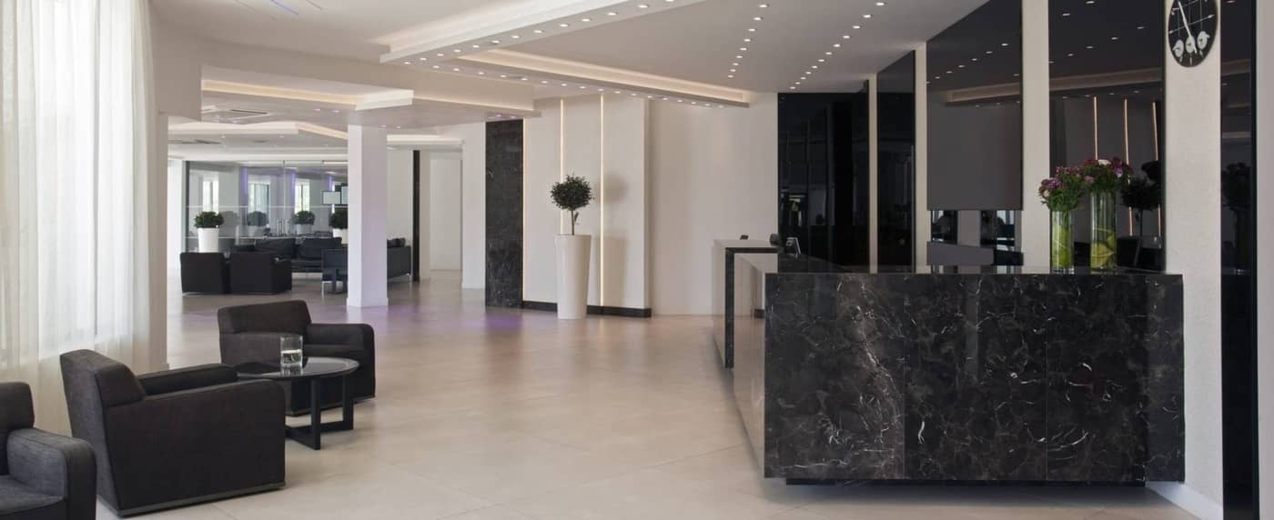 Christofinia-Hotel-Lobby-35