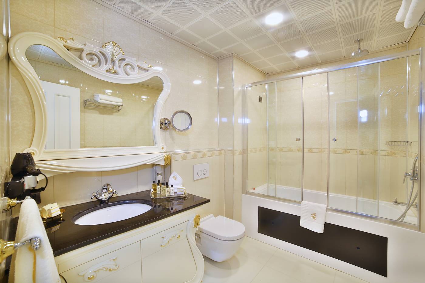 Seven-Hills-Palace---Spa-Room-57