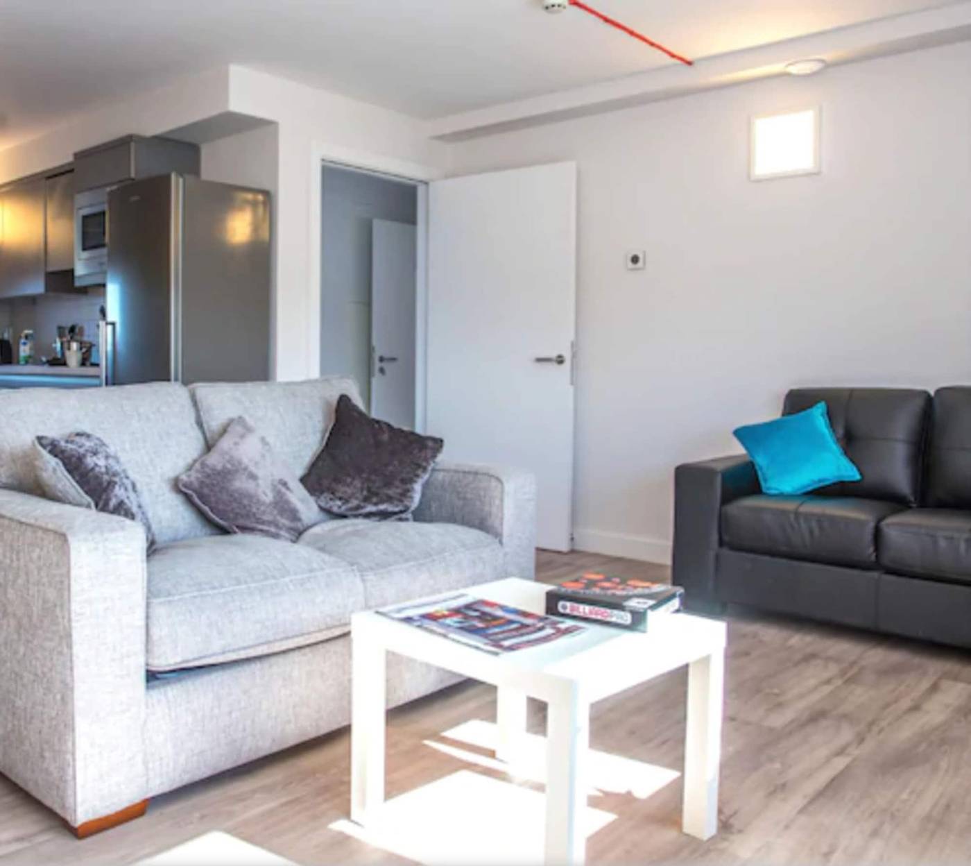 Swuite Dublin-Ireland-Dublin-Room-5