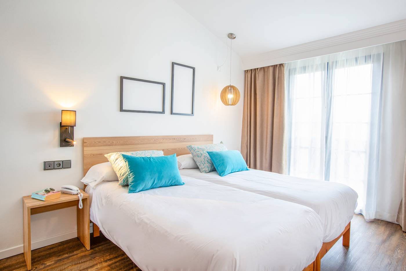 Mar-Hotels-Paradise-Club---Spa-Room-22