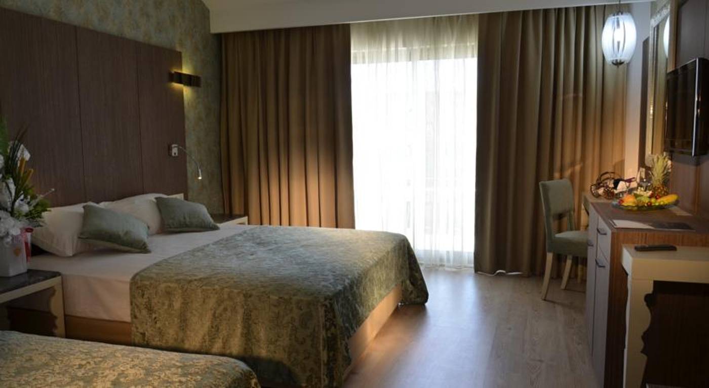 Port Side Resort Hotel