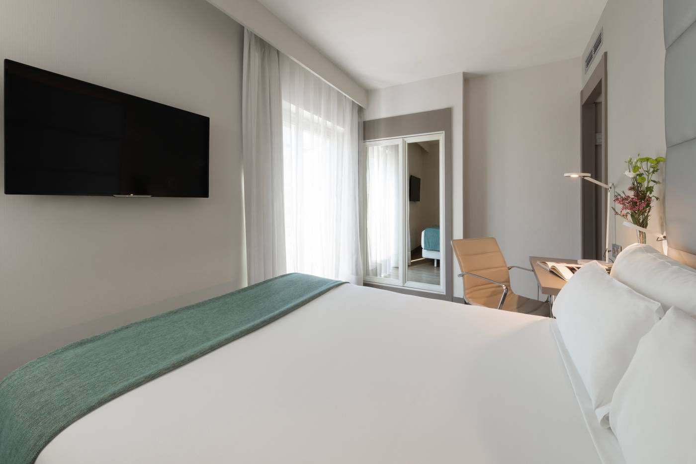 NH-Madrid-Zurbano-Room-27