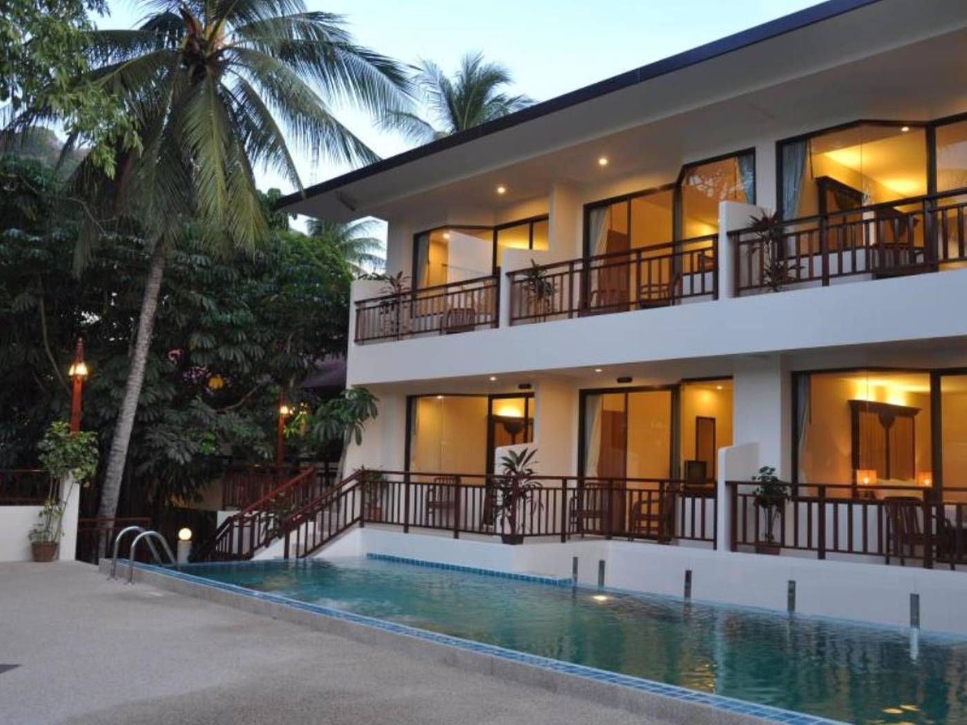 Patong-Lodge-Hotel-General-view-14