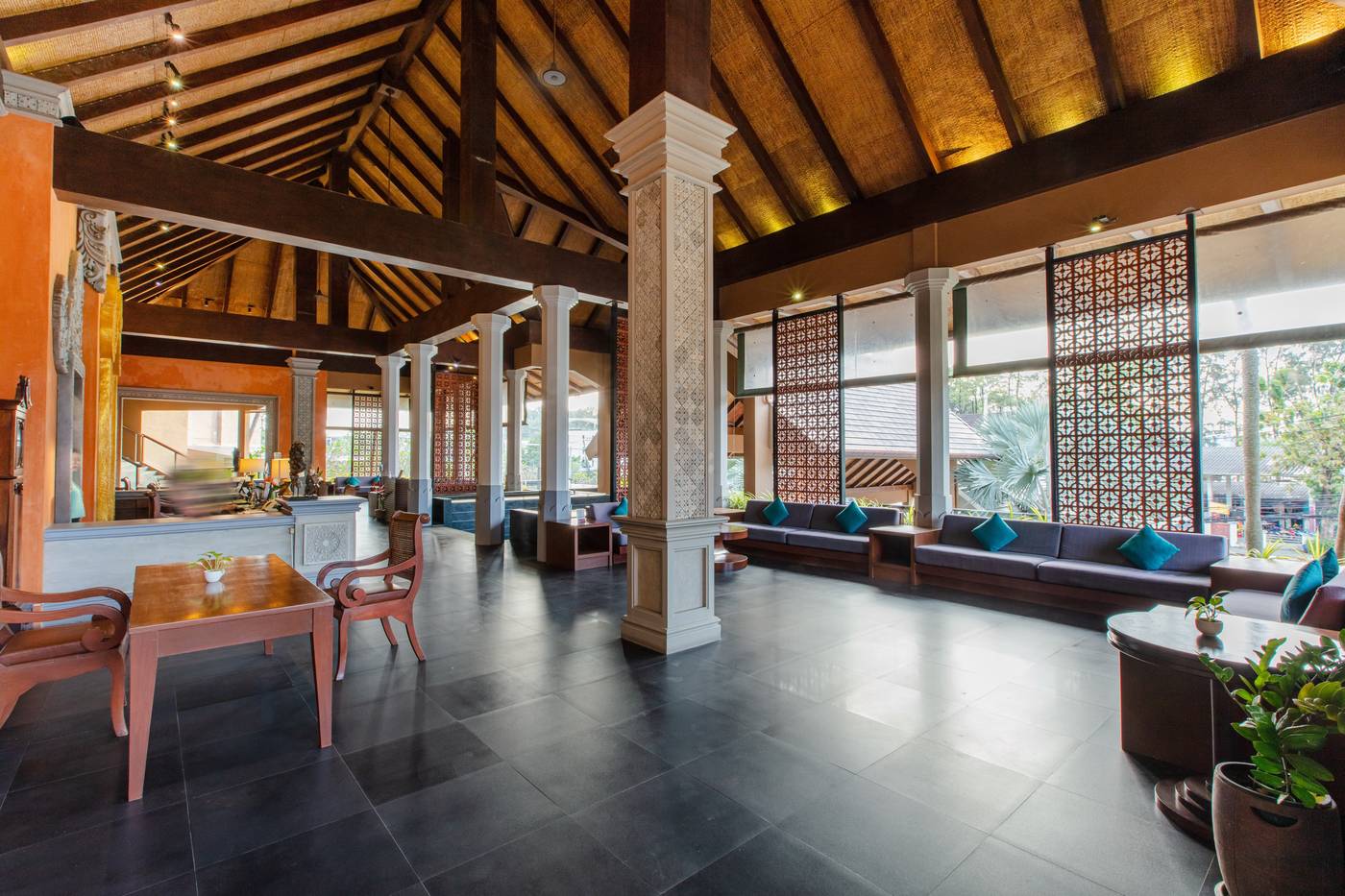 Rawai-Palm-Beach-Resort-Lobby-28