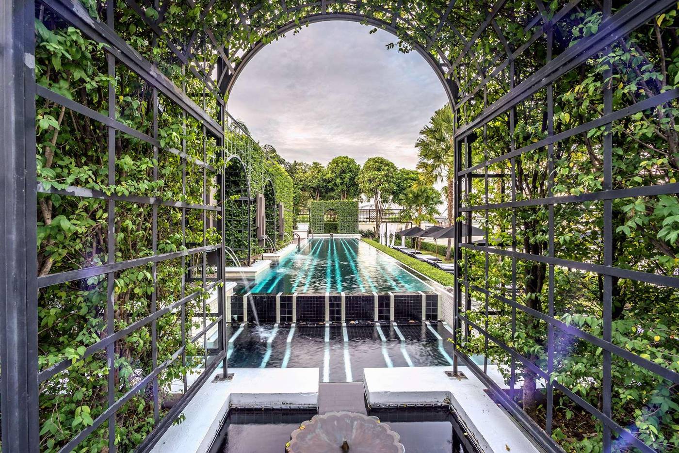The-Siam-Hotel-Bangkok-Pool-89