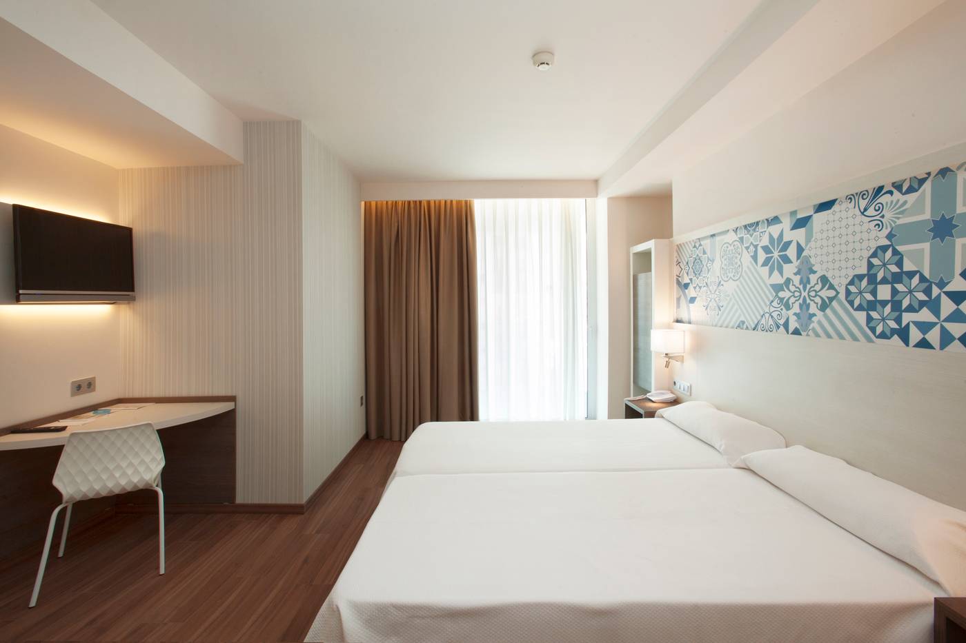 Port-Benidorm-Room-7