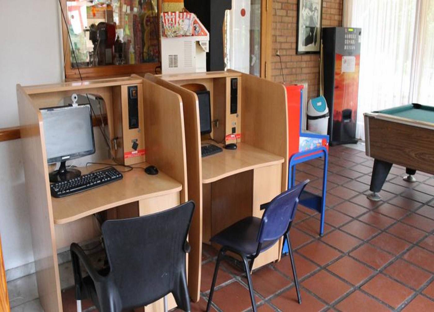 Alpha-Apartments-Lobby-27