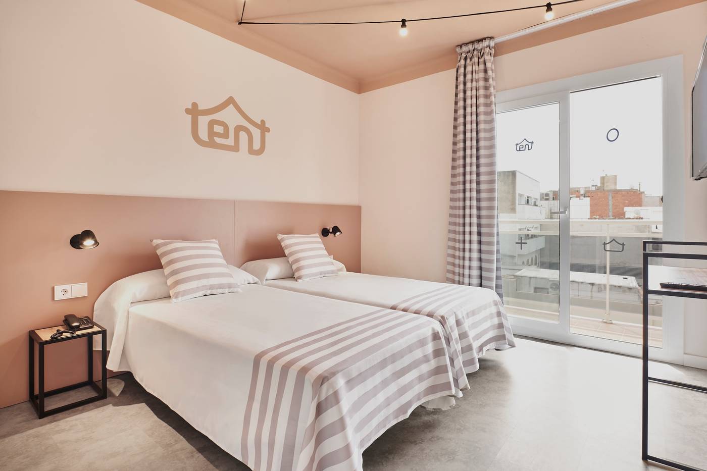 12.06.25 Tent Lloret de Mar