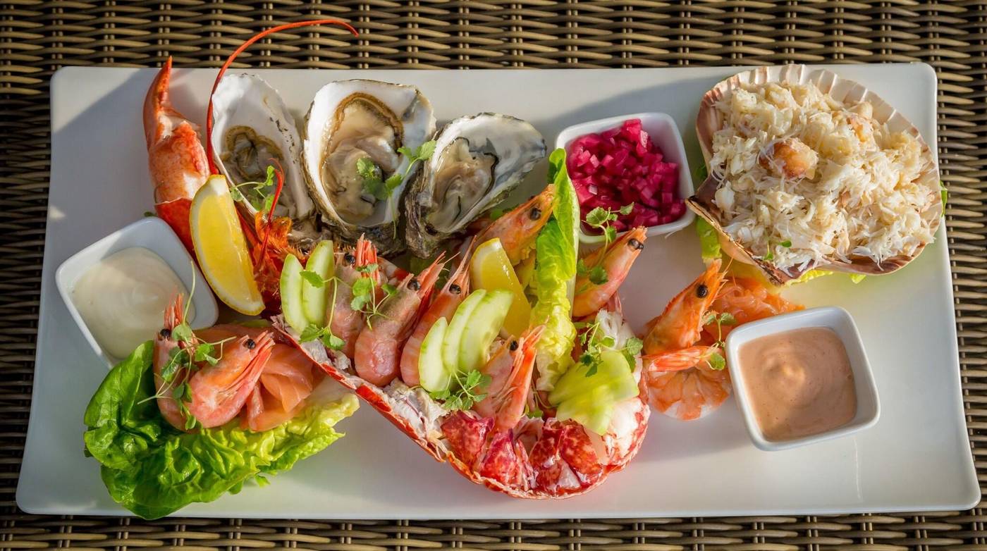 Cobo-Bay-Hotel-Restaurant-21