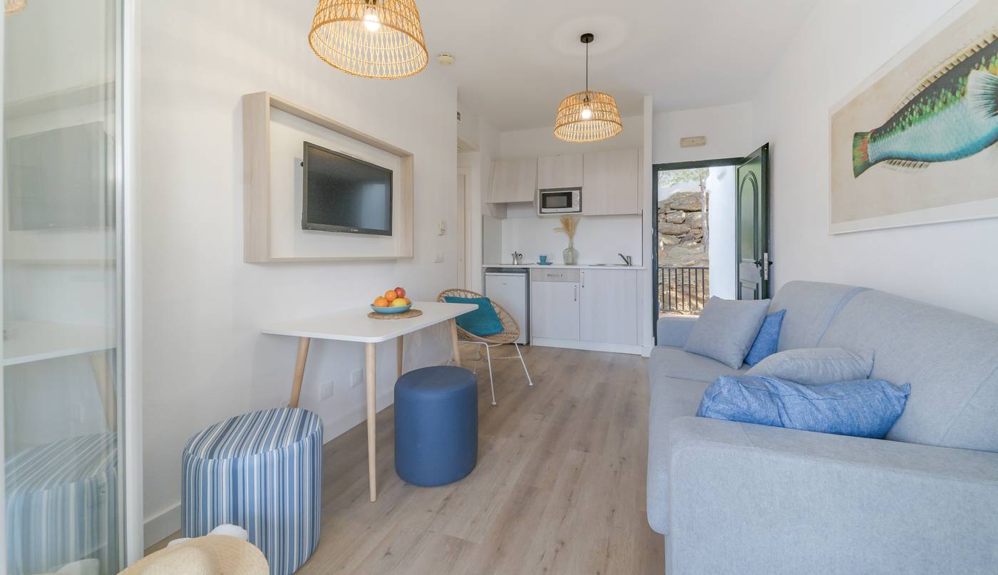 Carema-Club-Resort-Room-23