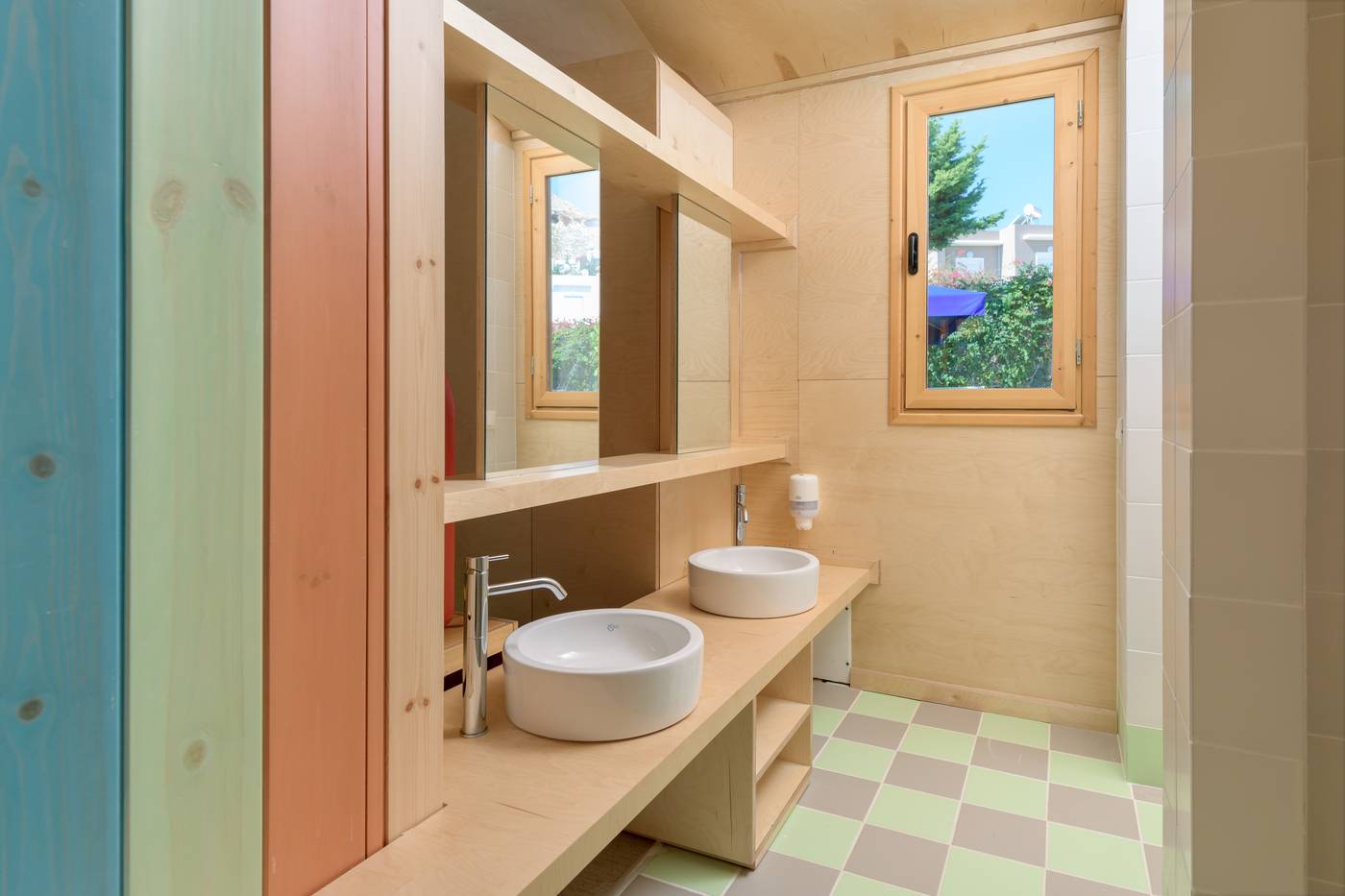 Porto-Angeli-Sports-and-Entertainment-43