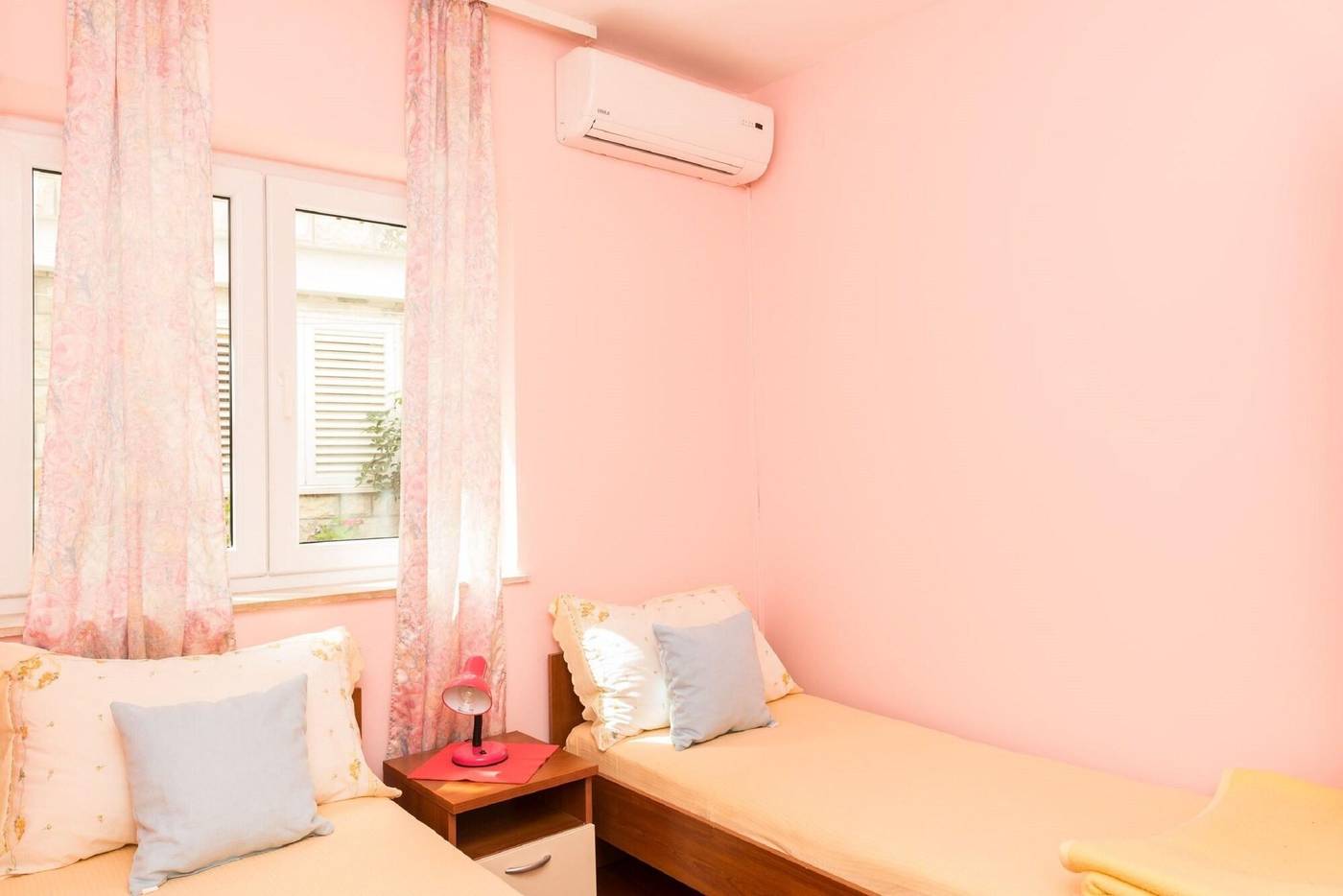 Guest-House-Cuk-Room-23