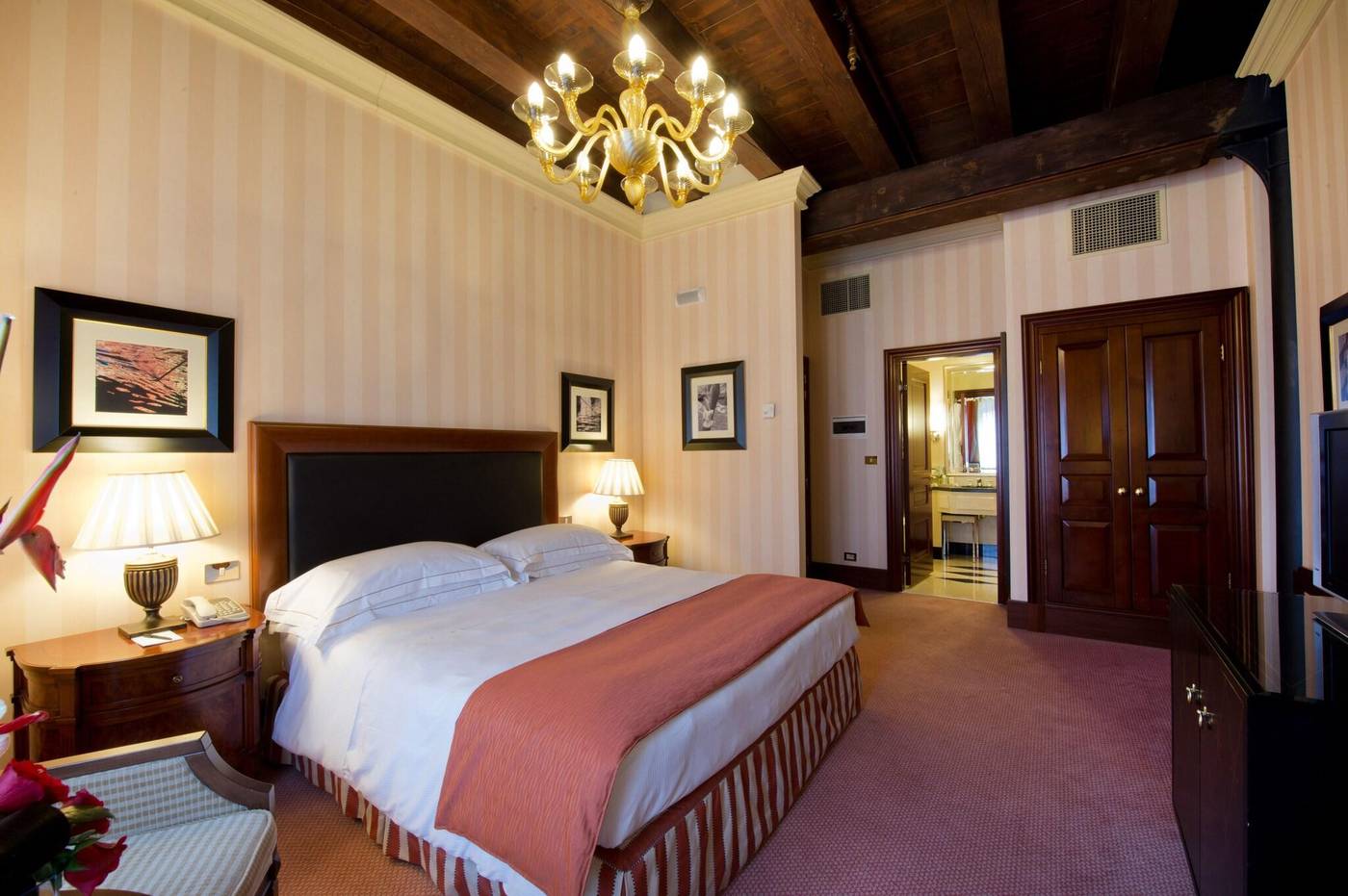 Hilton-Molino-Stucky-Venice-Room-59