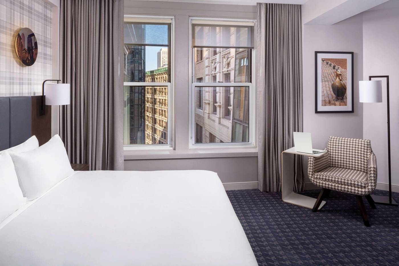 Hyatt-Centric-Faneuil-Hall-Boston-Room-9