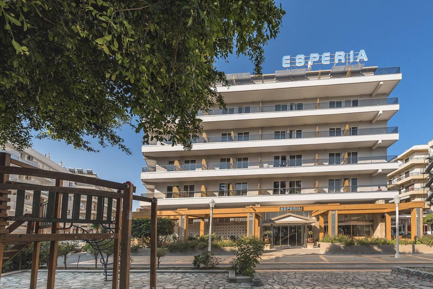 Hotel-Esperia-General-view-5
