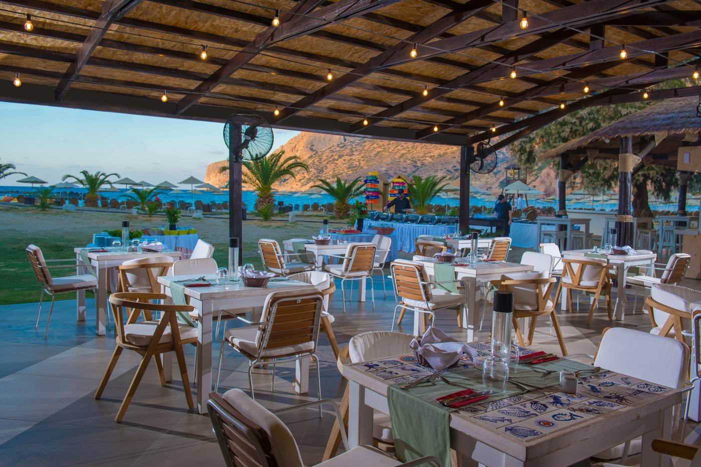 Fodele-Beach-Restaurant-14
