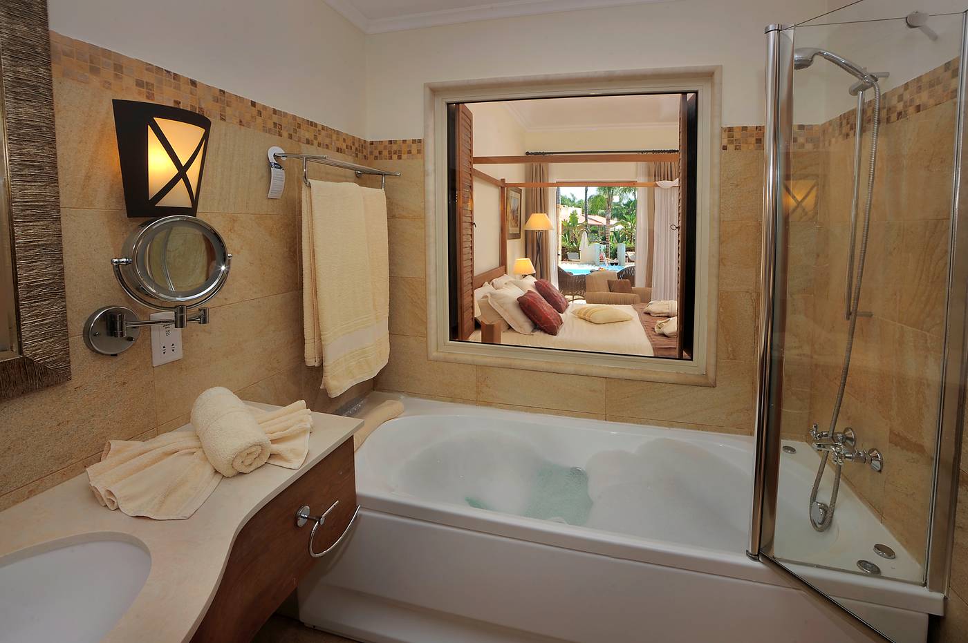 Olympic-Lagoon-Resort-Room-53