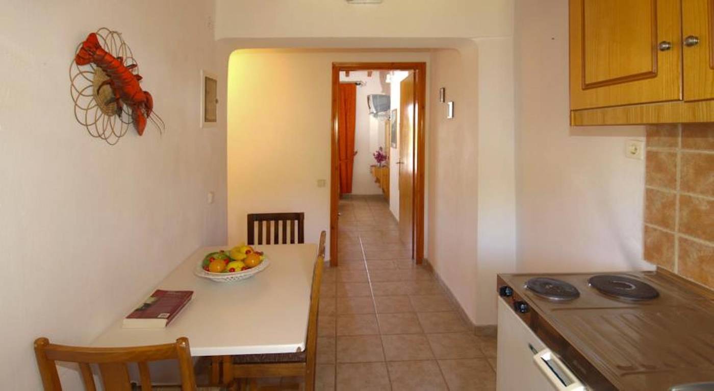 Lake-Studios-Room-12