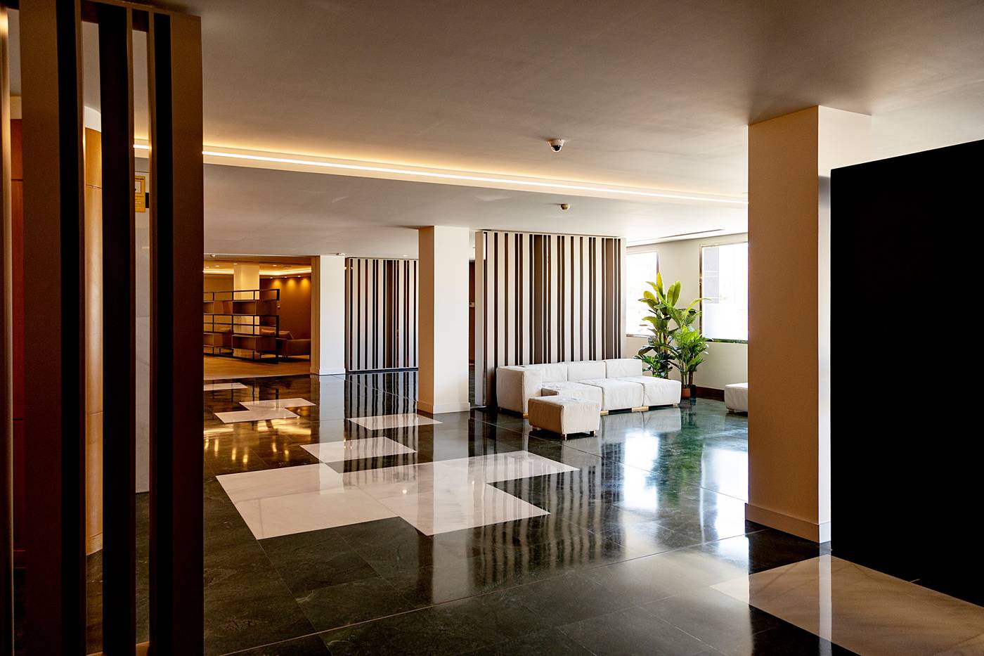 TRYP-Indalo-Almeria-Hotel-Lobby-36