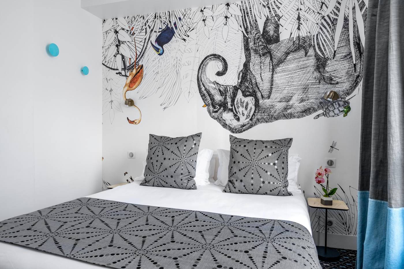 Astoria-Astotel-Room-28