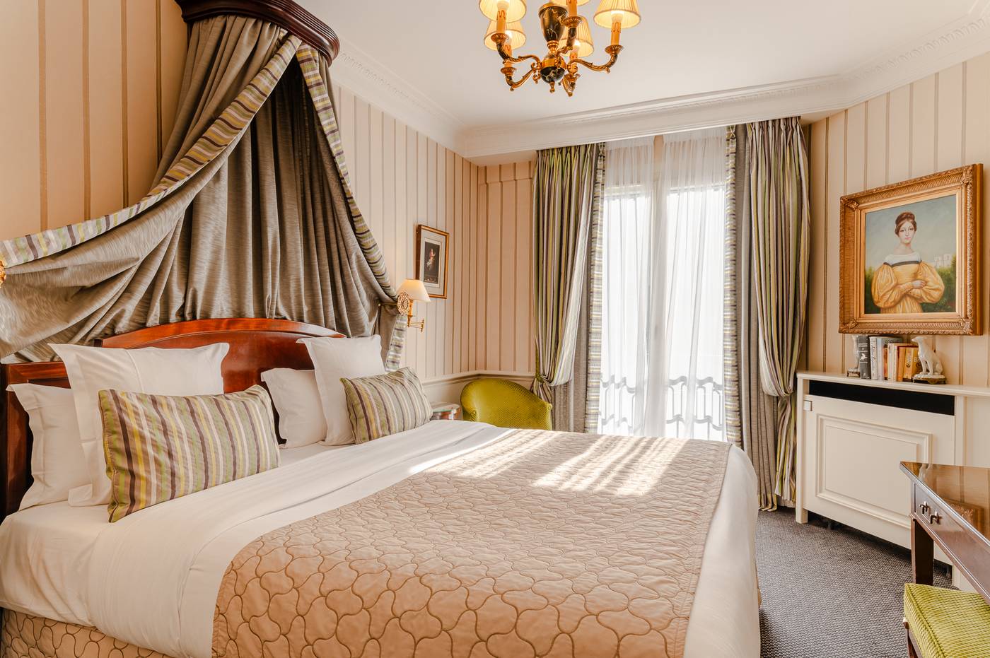 H----tel-Napol----on-Paris-Room-28