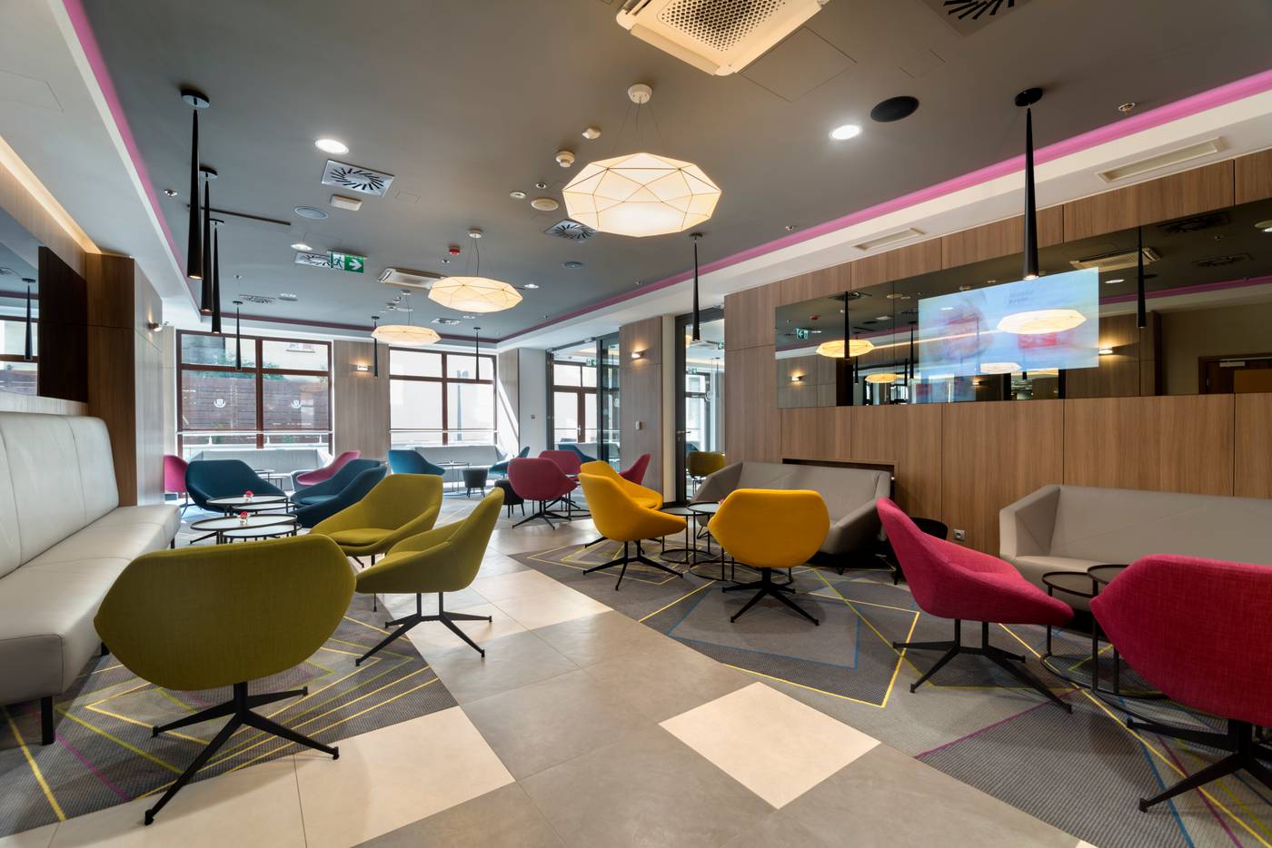 Golden-Tulip-Krakow-Kazimierz-Bar-14