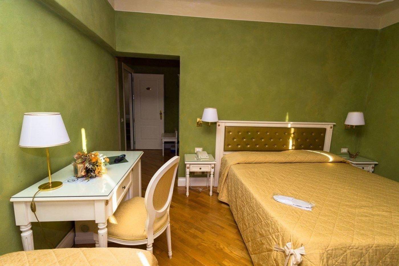 Hotel-Gennarino-Room-23