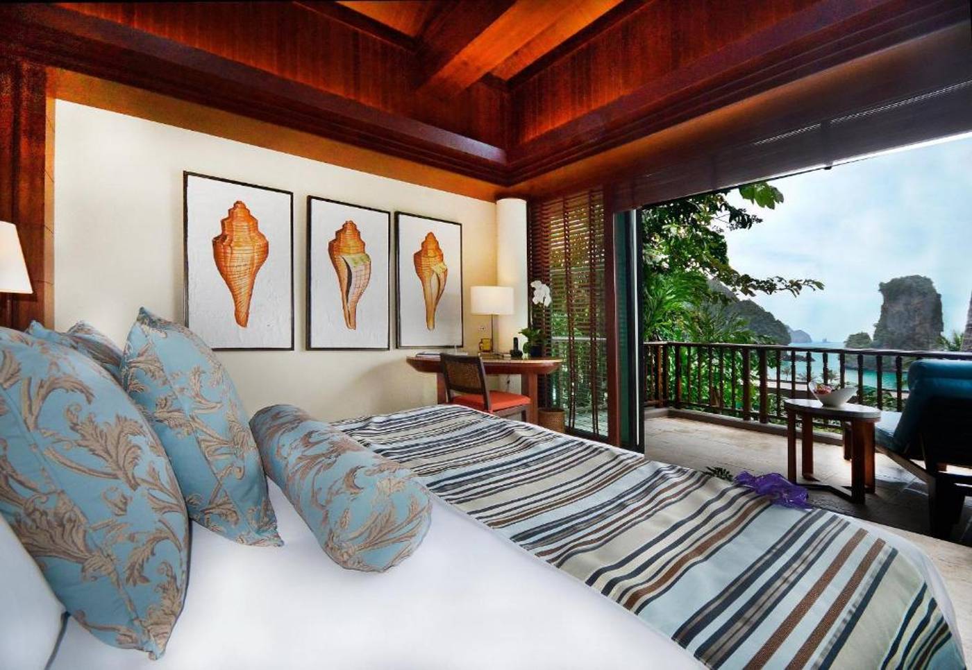 Centara-Grand-Beach-Resort-and-Villas-Krabi-Room-31