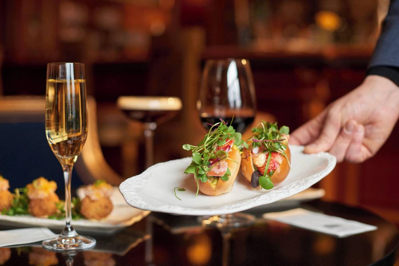 Four-Seasons-Hotel-Geneva-Bar-76