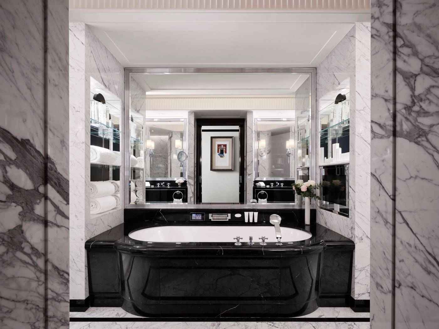 The-Peninsula-Paris-Room-42