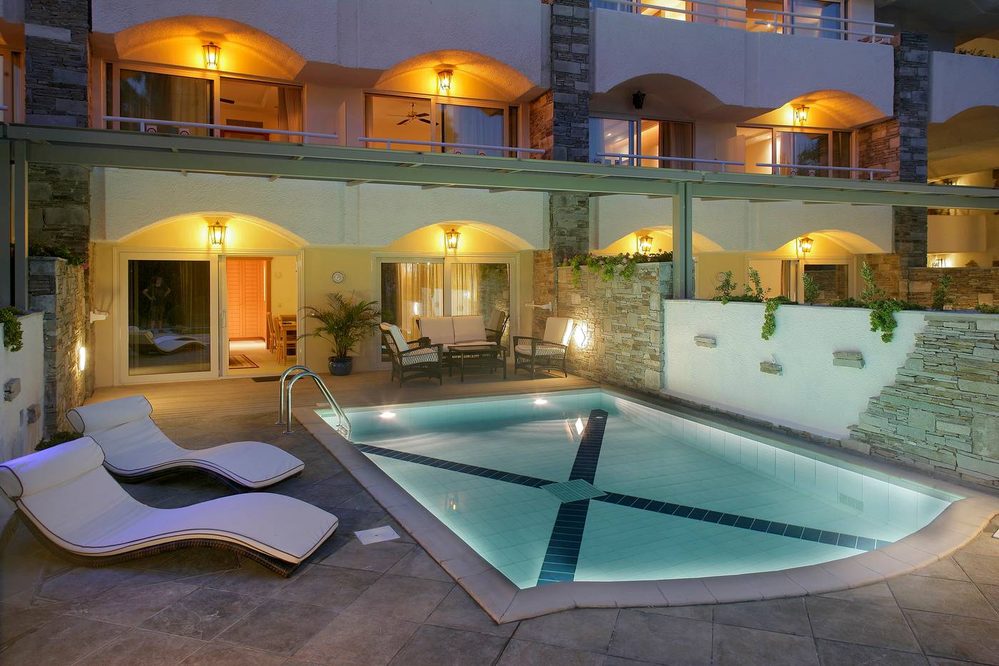 Theophano-Imperial-Palace-Room-63