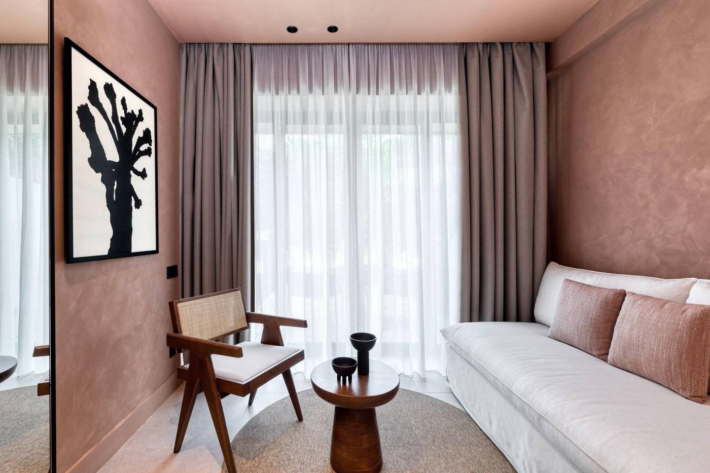 Iti-Louis-Grand--Room-46