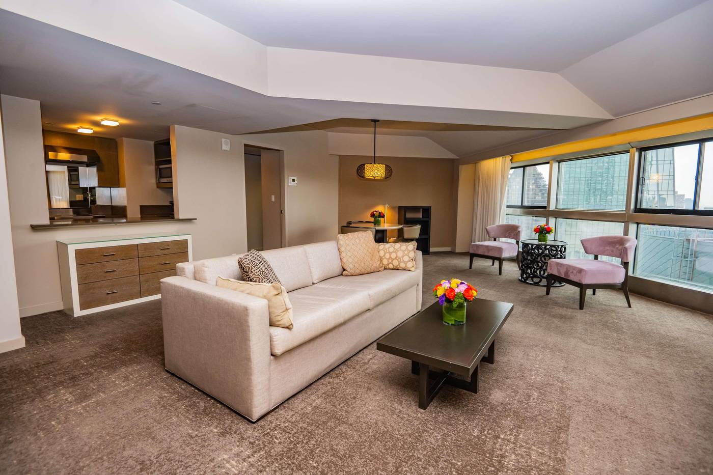 Millennium-Hilton-New-York-One-UN-Plaza-Room-5